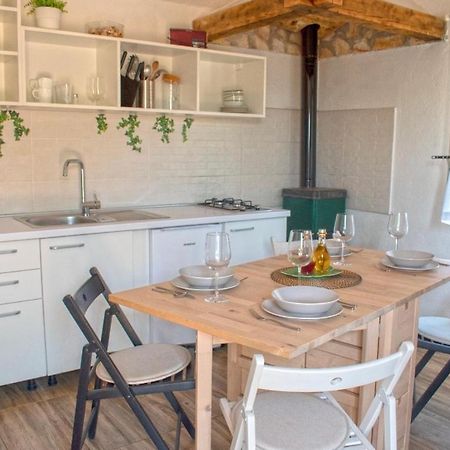 Cottage Rugonj Stari Grad  Ngoại thất bức ảnh