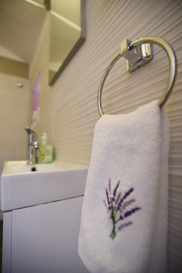 Cottage Rugonj Stari Grad  Ngoại thất bức ảnh